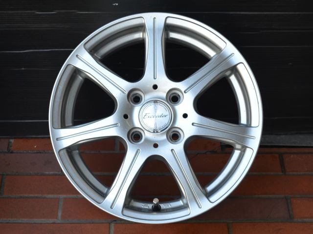 14インチ ホットスタッフ エクシーダ― EK7 中古ホイール4本セット