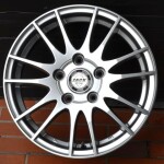 15インチ ジャパン三陽 ZACK JP104 中古ホイール4本セット